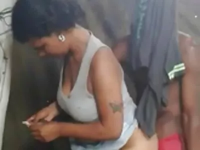 லத்தீனா பெரிய இயற்கை டிட்ஸ் சில பிளாக் டிக் வீடியோவை எடுக்கிறது (ஜாஸ்மின்)