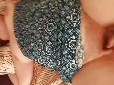 பிங்க்ஸ் அவுட் வீடியோ (லியன் பார்க்கர்)