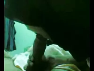 ஸ்பேங்க் பேங்க் வீடியோவைத் தாக்குகிறது (ஜோய் போர்ட்லேண்ட்)