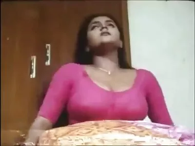 அற்புதமான கழுதை வீடியோ (அலெஸாண்ட்ரா மார்க்ஸ்)