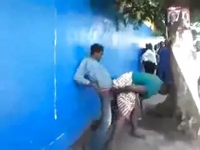 லிவிங் இட் அப் வீடியோ (கைலி, கைலி வைல்ட், ஜென்னா)