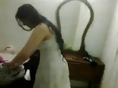 யூரிசன் பெல்ட்ரான் & மிக் ப்ளூ லத்தீன் விபச்சாரத்தில்